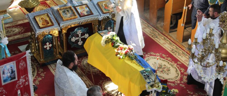 Іршавська громада провела в останню дорогу 35-річного захисника Михайла Єгорушкова