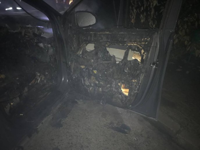 Вночі в Ужгородському районі згоріла машина прокурора (ВІДЕО)