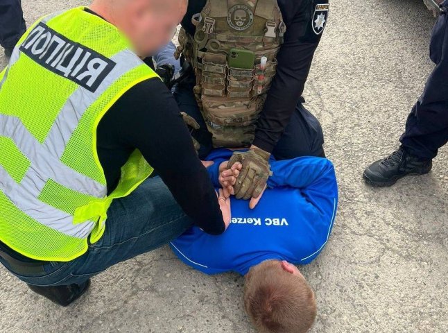 У Виноградові «на гарячому» затримали місцевого наркототорговця