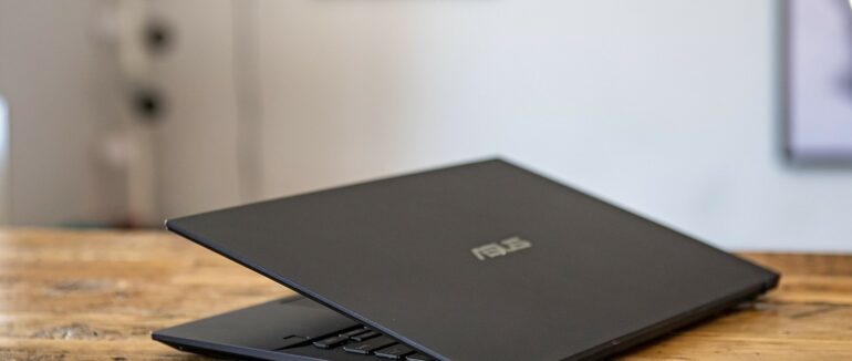 Ноутбуки бренду Asus: основні переваги гаджета