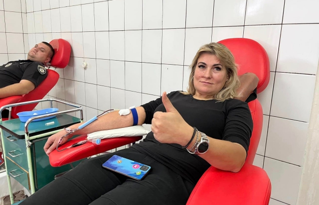 Мукачівські поліцейські долучились до здачі донорської крові