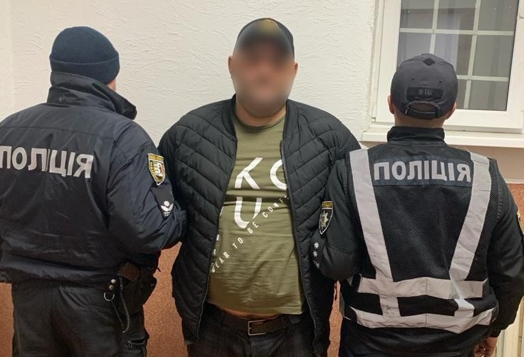 У Берегівського району трапилася бійка між чоловіками, внаслідок якої помер один з учасників