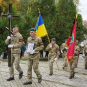 Загинув за Батьківщину: в Ужгороді попрощалися з Героєм Максимом Науменком