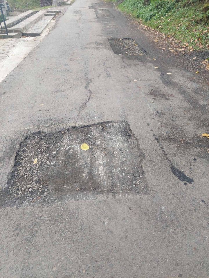 Дорога в Синяк: на автошляху до туристичного села розпочали ремонт (ФОТО)