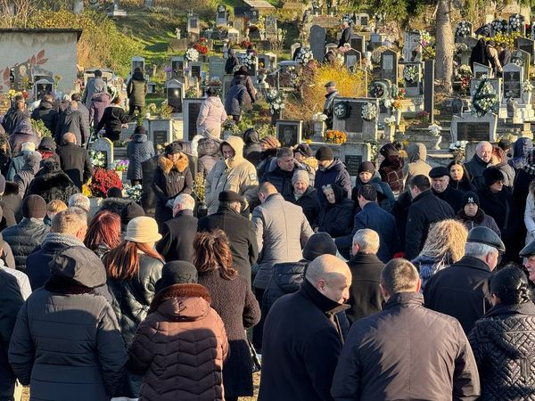 У Шаланках на Берегівщині попрощалися з депутатом Закарпатської облради Йосипом Борто