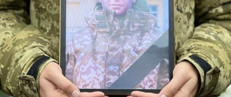 Побратим у пам’яті вічно: прикордонники Мукачівського загону попрощалися з Юрою Савкою (ФОТО)