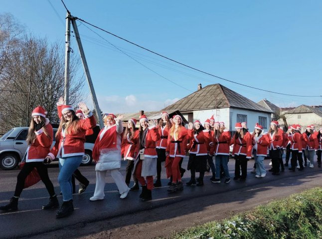 На Закарпатті пройде парад Миколайчиків