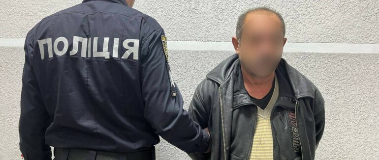 У Мукачеві поліцейські повернули пенсіонеру викрадений у нього велосипед