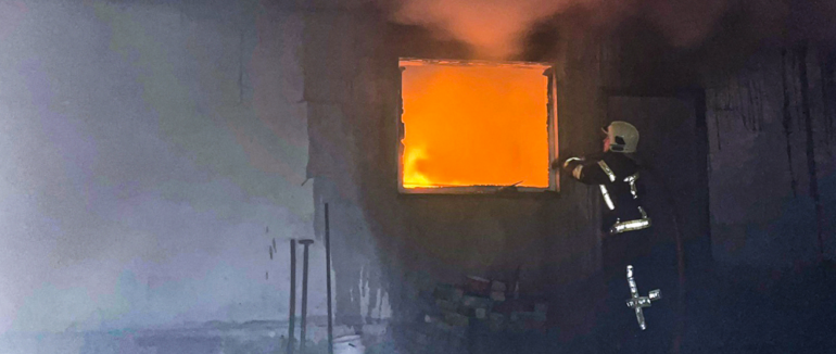 У Хусті вогонь охопив житловий будинок