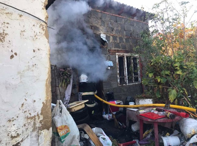 В одному із сіл Виноградівської громади горіла літня кухня