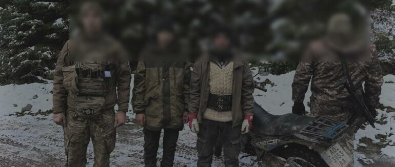 Вісім чоловіків намагались незаконно перетнути кордон на Закарпатті