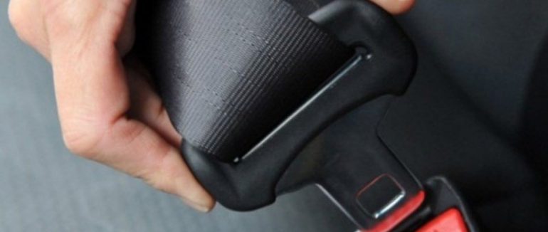 Їздили без ременя безпеки: майже сотню керманичів на Закарпатті притягнули до відповідальності за місяць