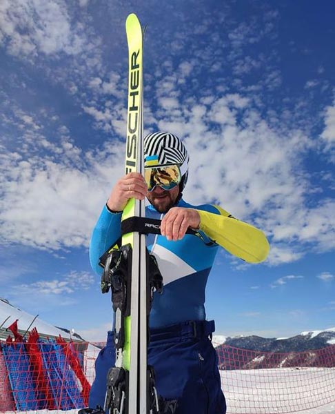 Закарпатець потрапив у ТОП-10 на міжнародних гірськолижних змаганнях у Італії