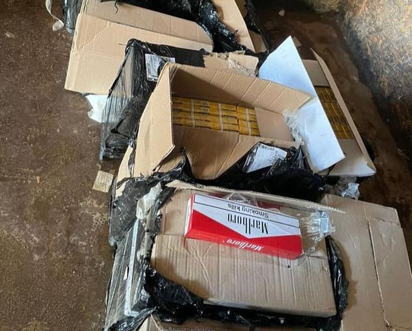 Оборудка контрабандистів: на Закарпатті викрили 10 пакунків тютюнових виробів