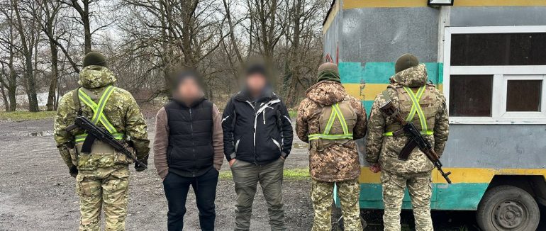 13 порушників кордону зупинили за добу на Закарпатті