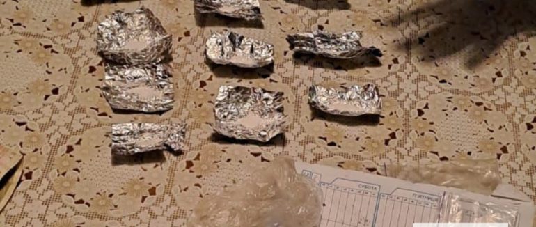 На Закарпатті “накрили” групу торговців психотропами з щомісячним прибутком близько пів мільйона грн