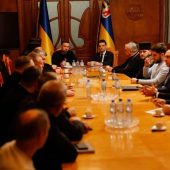 Підтримка всіх конфесій: голова ОВА Закарпаття Віктор Микита зустрівся з “релігійними” представниками (ФОТО)