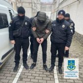 Заробіток на ремонті школи: двох депутатів і підрядника затримали на Закарпатті (ФОТО)