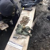 Поліція вилучила у херсонця гранати та понад сотню набоїв, які він намагався ввезти в Закарпатську область