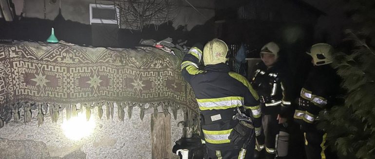 На Мукачівщині у будинку задимівся підвал: рятувальники зупинили поширення вогню