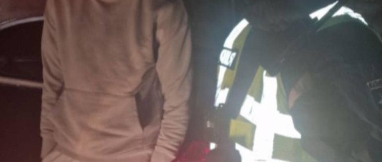 Ужгородські патрульні допомогли чоловіку, у якого зламалось авто