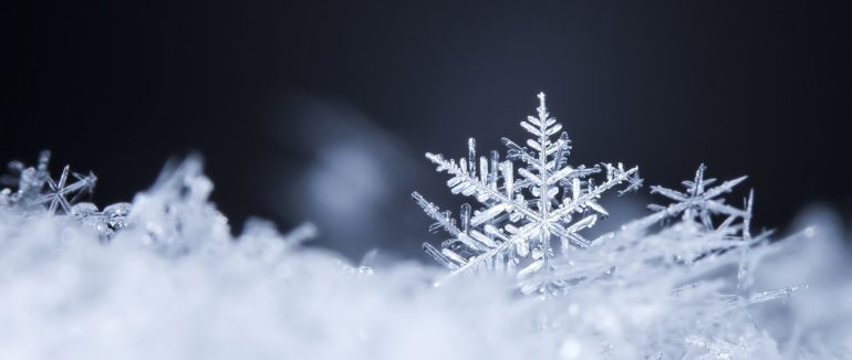 На Закарпатті прогнозують сніг та ожеледицю