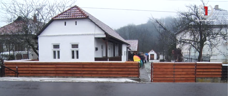 Житло селян на початку 20 ст: у Мужієві ознайомили з історичним будинком (ВІДЕО)
