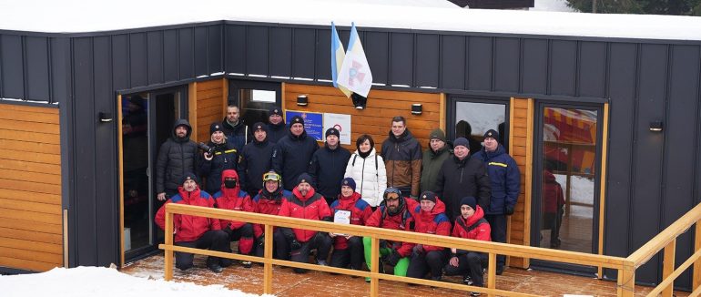 На полонині Драгобрат відкрили пункт реєстрації та допомоги туристам