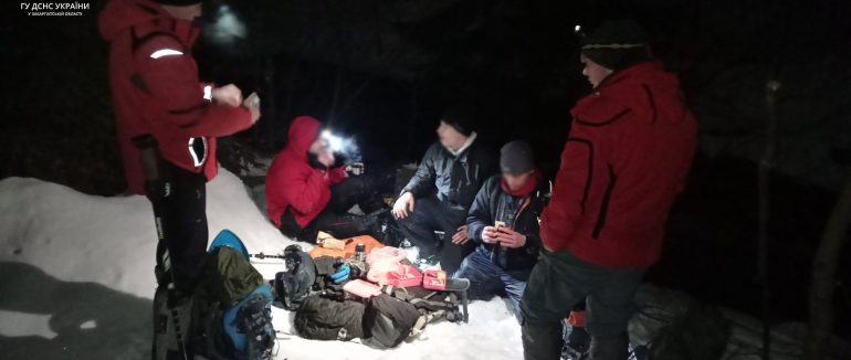 Протягом доби гірські рятувальники Закарпаття врятували 4 туристів