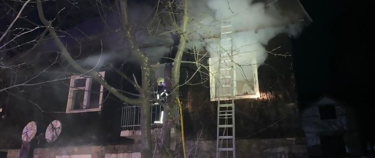 У Рахові під час пожежі в квартирі загинула власниця