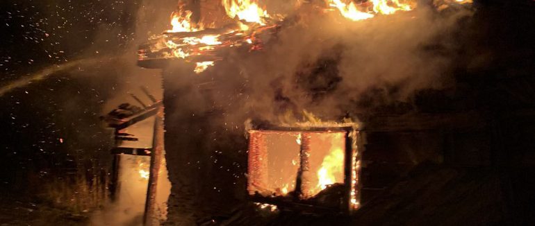 В Ужгороді через куріння у кімнаті трапилася пожежа