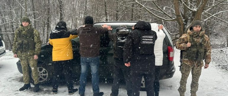В Ужгородському районі прикордонники затримали групу правопорушників