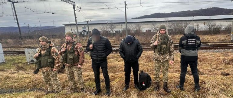 У горах Закарпаття прикордонники затримали 7 порушників