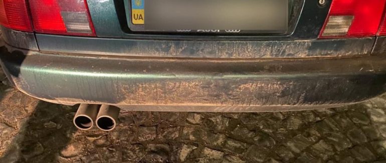 Уночі в Ужгороді та Мукачеві виявили двох “безправних” водіїв