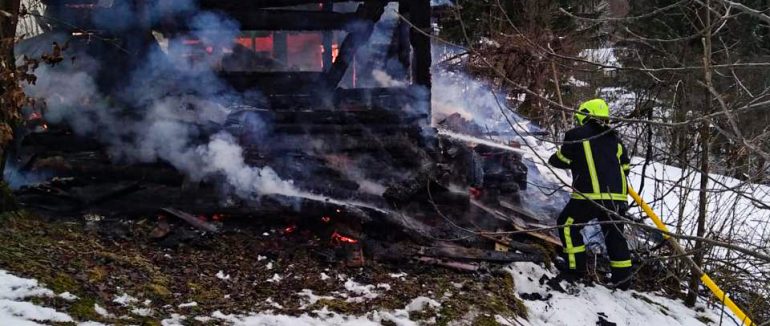 83-річний чоловік загинув на пожежі в Рахівському районі