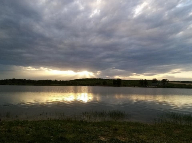 Зник ще минулого року: на Закарпатті водолази шукають чоловіка