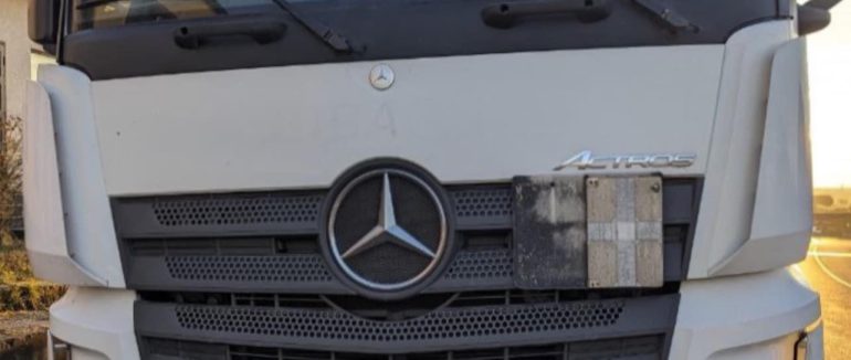 На Закарпатті у вантажівці виявили 32 палети горілки без акцизів