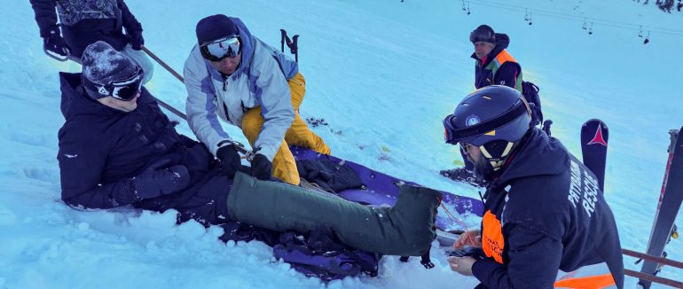 Допомога травмованим: на Рахівщині травмувалися туристи (ФОТО)