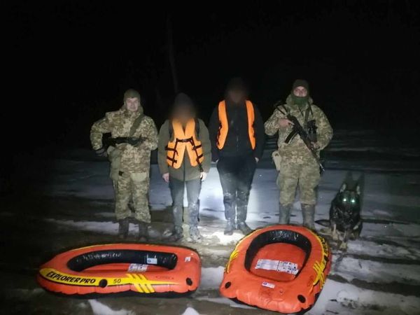 Прикордонники затримали 2 закарпатців, які планували “форсувати” Тисою