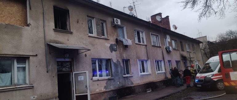 Одна людина загинула та четверо врятовано: в Ужгороді горів гуртожиток