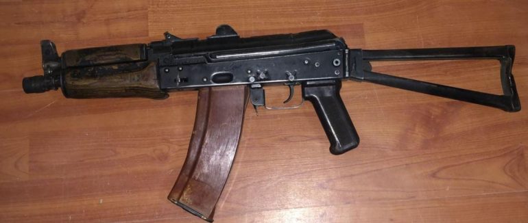 У Берегові місцевого жителя підозрюють у торгівлі вогнепальною зброєю, боєприпасами та вибухівкою