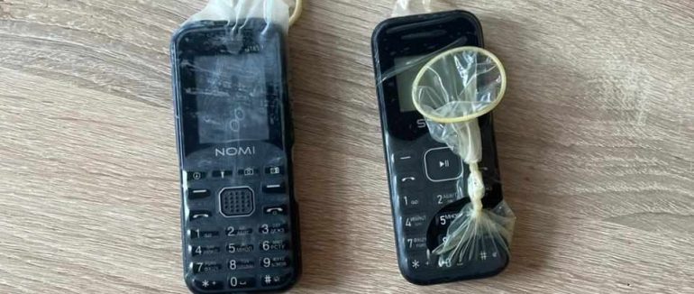 Запакували у контрацептиви: 4 призовників намагалися переплисти Тису