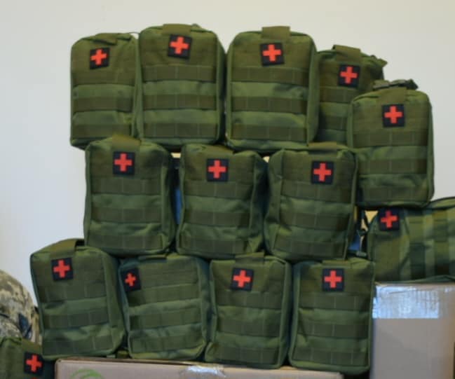 Благодійники передали прикордонникам 450 аптечок