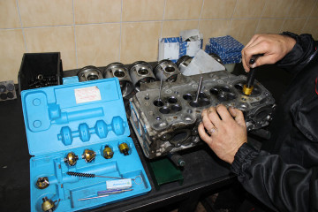 Сервісний ремонт двигунів внутрішнього згоряння