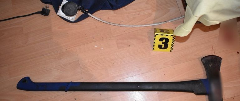 На Мукачівщині чоловік вбив сокирою свого односельця