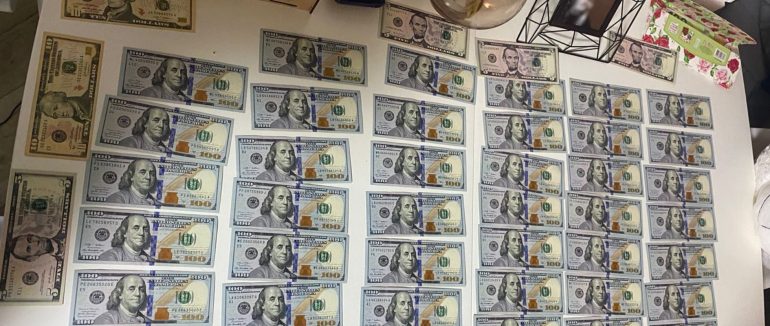 На Закарпатті затримали аферистку, яка виманила у потерпілої понад 1,5 млн грн за «зняття порчі»