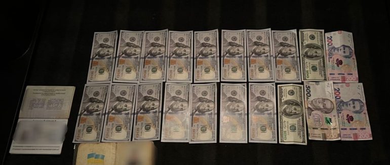 2000 доларів за незаконну переправу: в Ужгородському районі затримали місцевого жителя-переправника