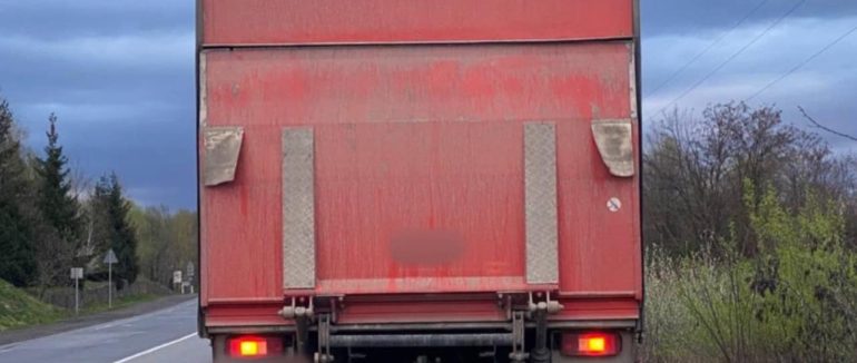 У Мукачеві затримали водія з підробними водійськими документами