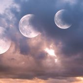 Місячне затемнення 25 березня: що на нас чекає в цей час