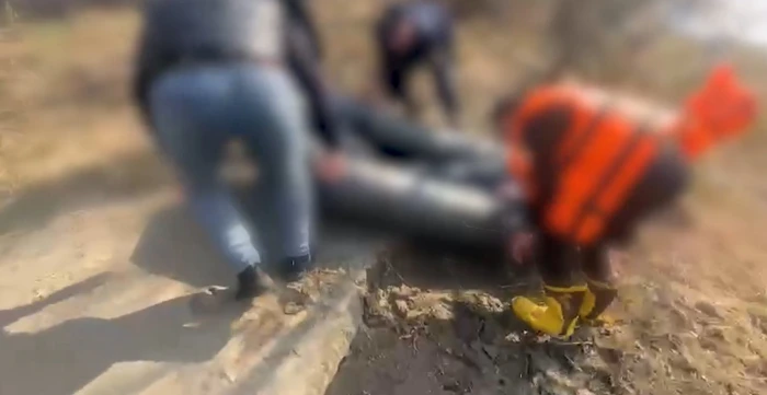 На Закарпатті прикордонники виявили в Тисі тіло 22-річного чоловіка